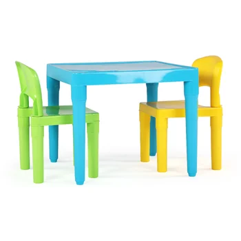 Детский комплект из легкого пластикового стола и 2 стульев Квадратная литая пластиковая конструкция для удобства настройки и перестановки